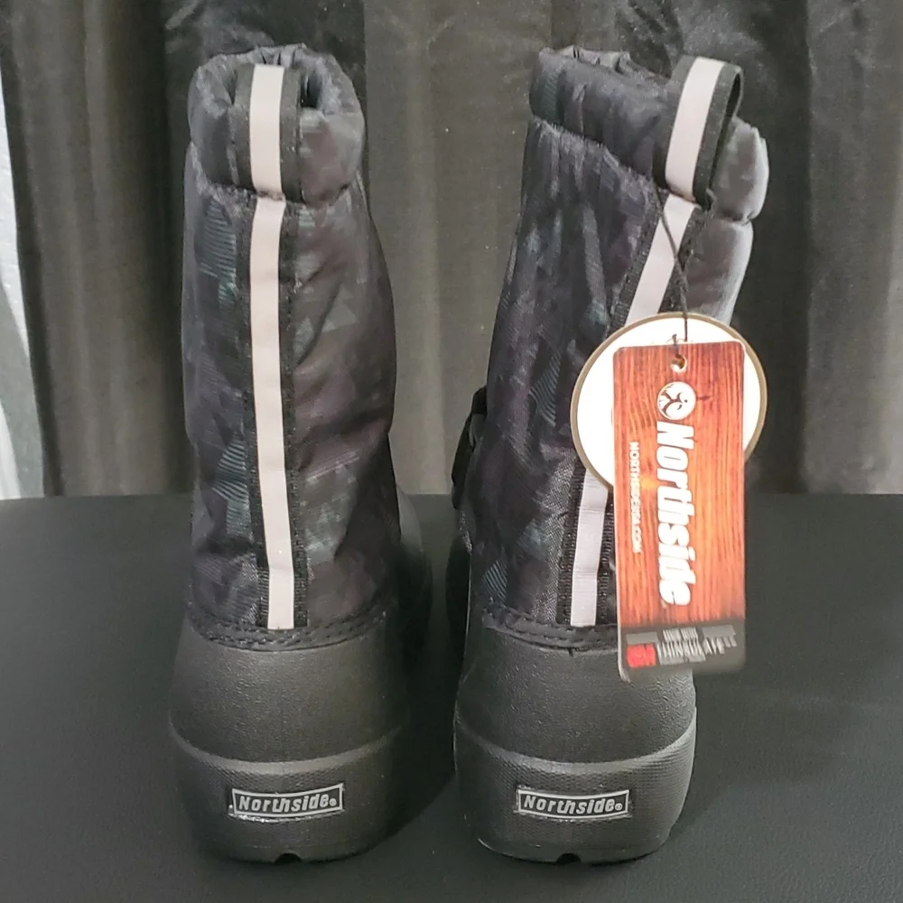 Northside Frosty Black Kids Snow Boots NWT - Size 4